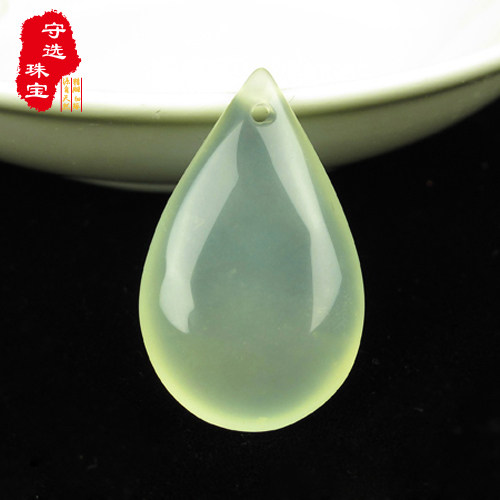 守选天然a货岫岩玉水滴吊坠玉石水珠挂件 岫玉项链女款玉坠