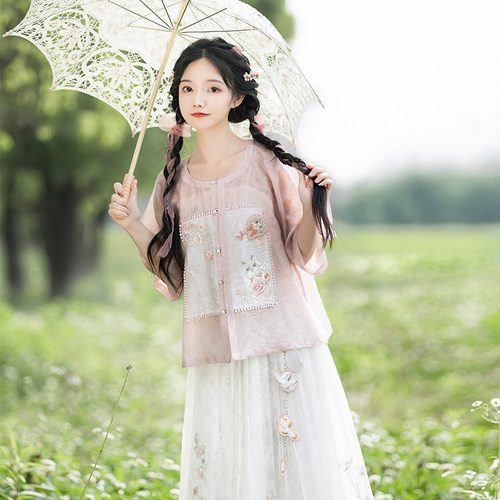 改良汉服清水溪汉初汉元素