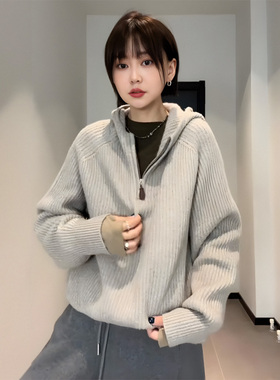 大码女装慵懒半拉链连帽毛衣针织衫秋冬胖mm遮肉显瘦内搭外穿上衣