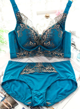 送内裤超聚拢大小胸性感 深V成一女文胸套装调整型内衣上托黑白色