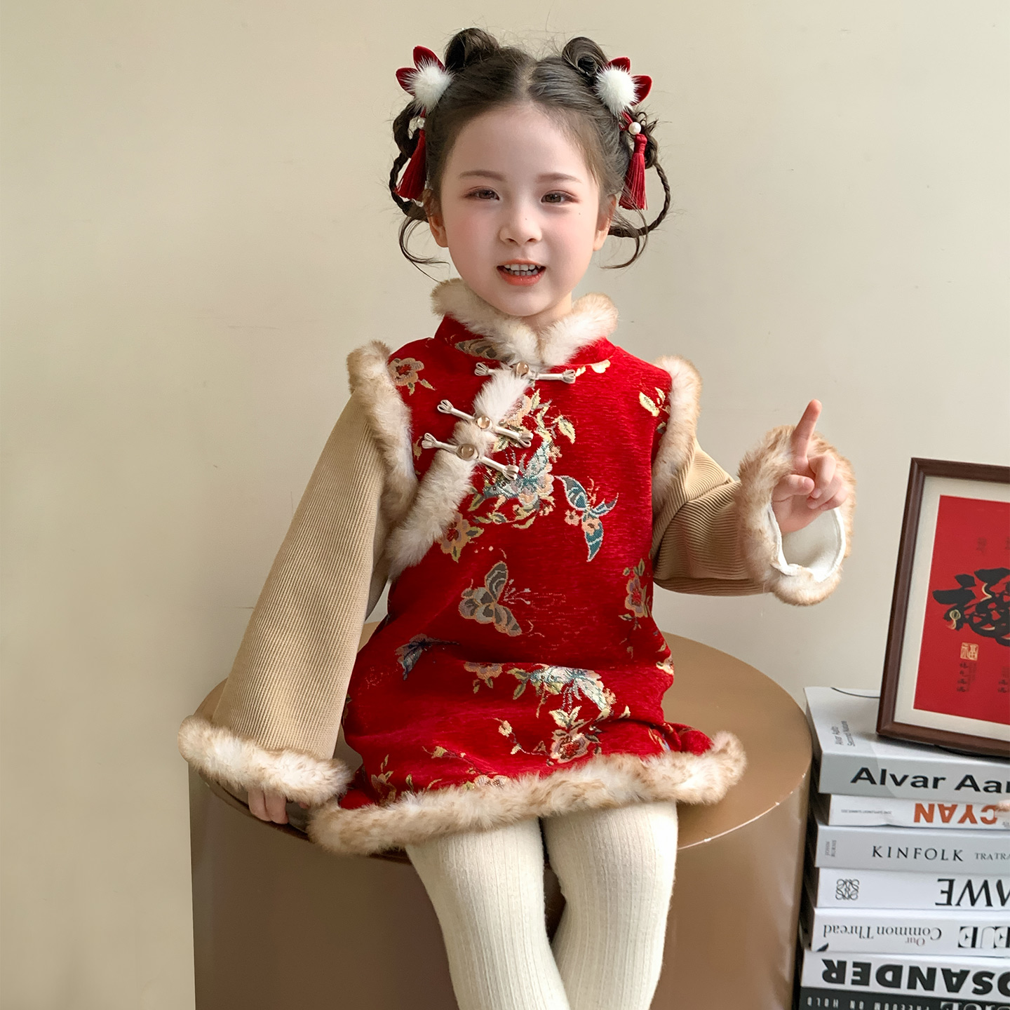 汉服女童拜年服冬季2025新款儿童新中式加厚旗袍裙女宝宝新年衣服