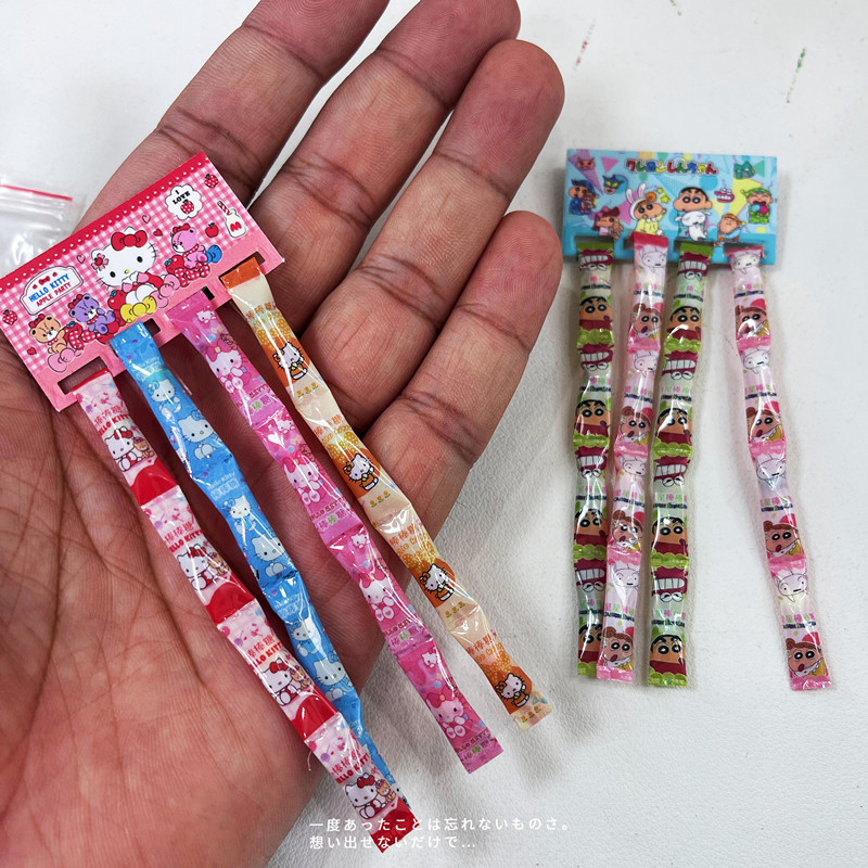 迷你玩具娃屋微缩食玩KT猫小新