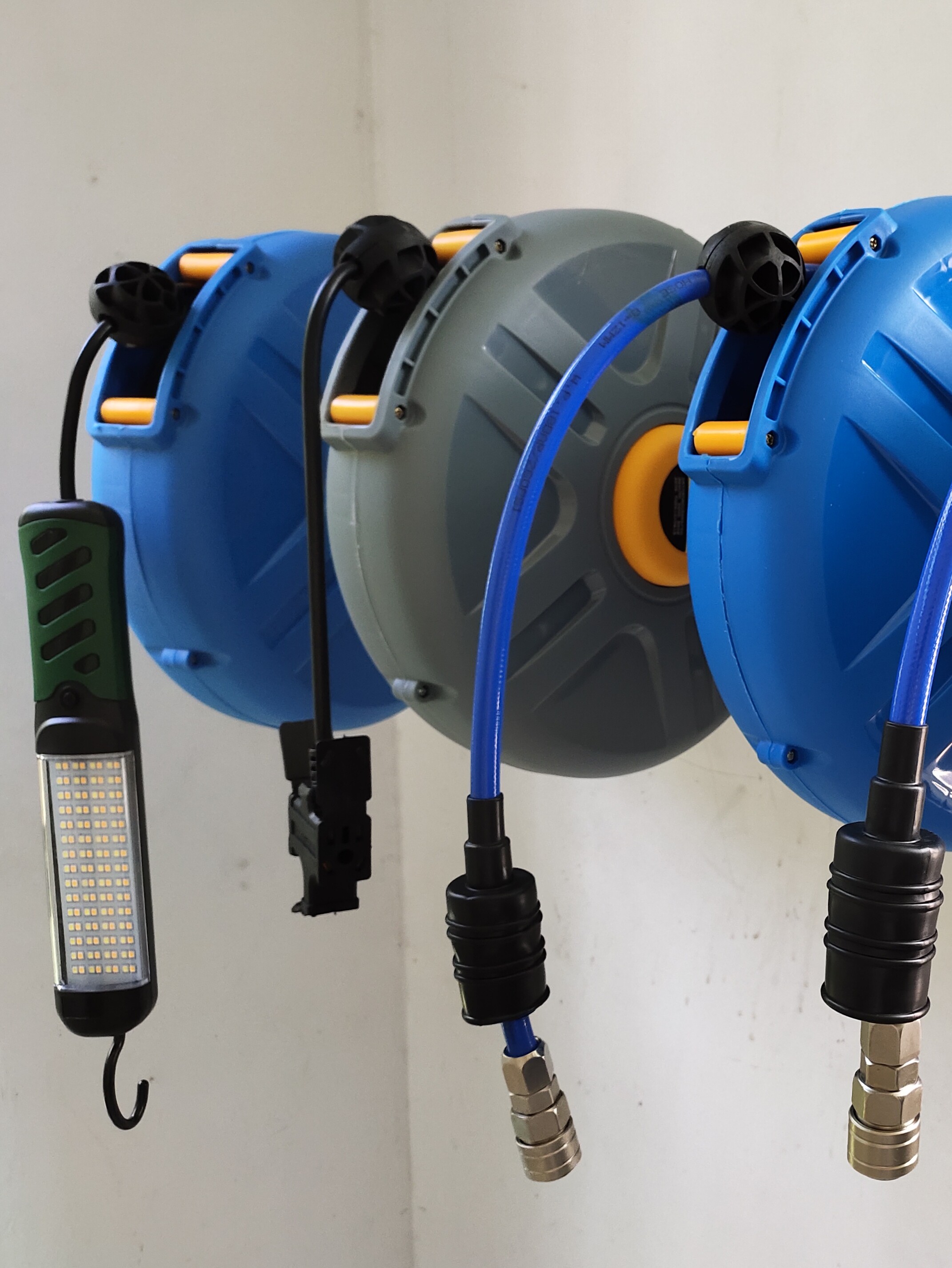 电缆线汽保器卷工厂绕线器器汽修流水线自动伸缩卷管器电线收纳线