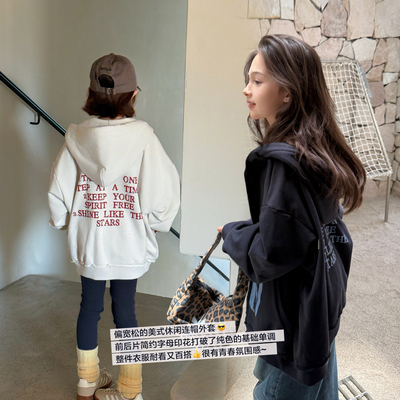 亲子/柒号童仓女大童韩系撞色印花连帽外套秋装儿童时尚休闲上衣