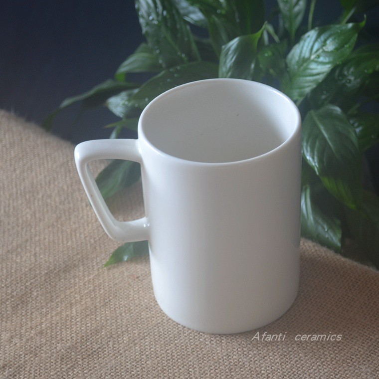 尾货陶瓷600ml超大容量啤酒杯子