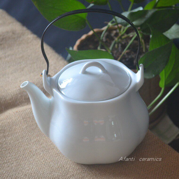 外贸原单尾货 新骨瓷1200ml有滤网大茶壶白色陶瓷咖啡壶油壶单壶