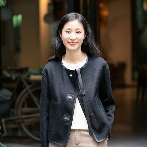 羊皮扣子山羊绒短外套收腰显瘦
