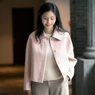 彼得潘翻领纯羊绒毛呢短外套 定纺小众色高颜值 斐雪 奶油调色盘