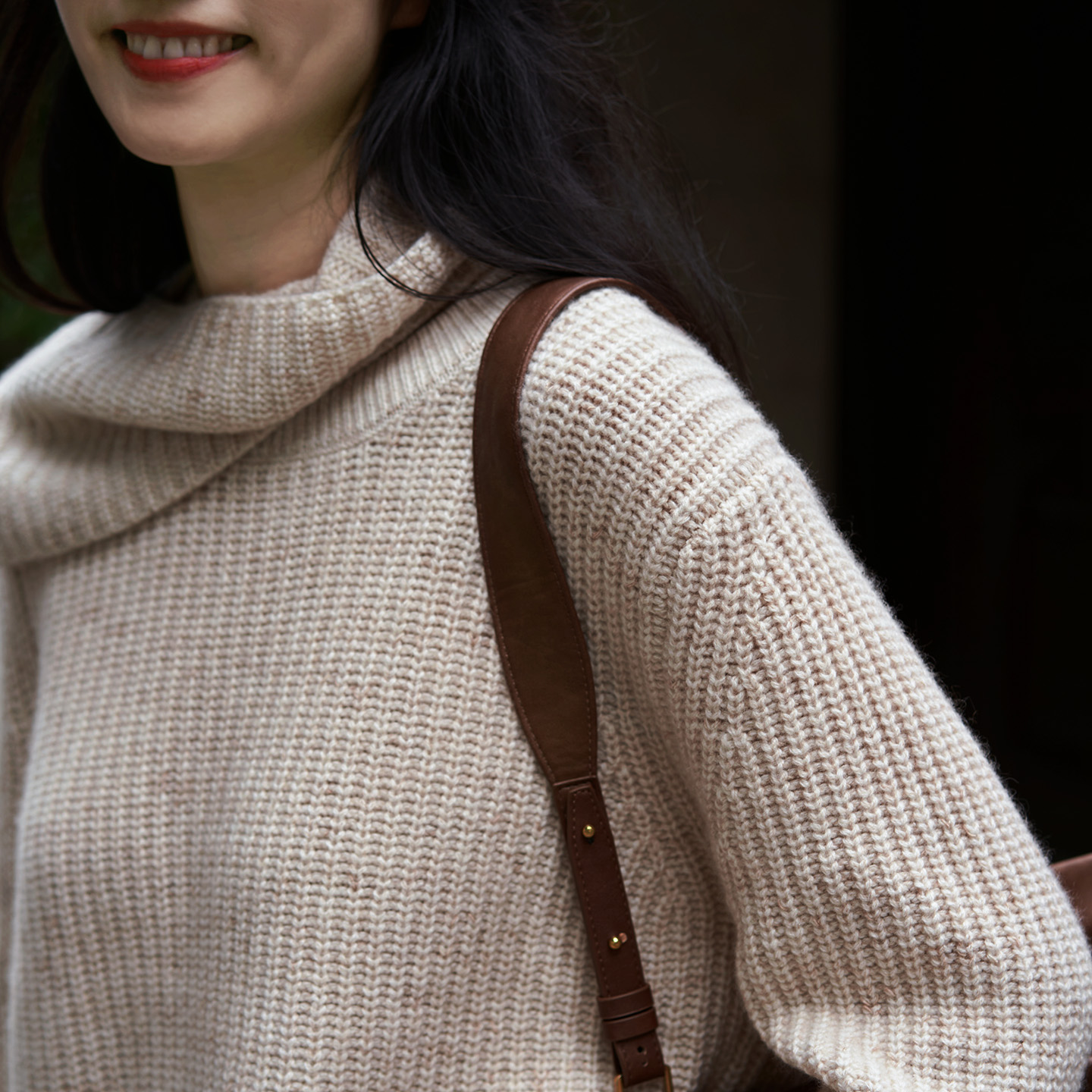 斐雪 浓淡总相宜 个性围脖5股加厚小宽松圆领套头纯羊绒针织毛衣