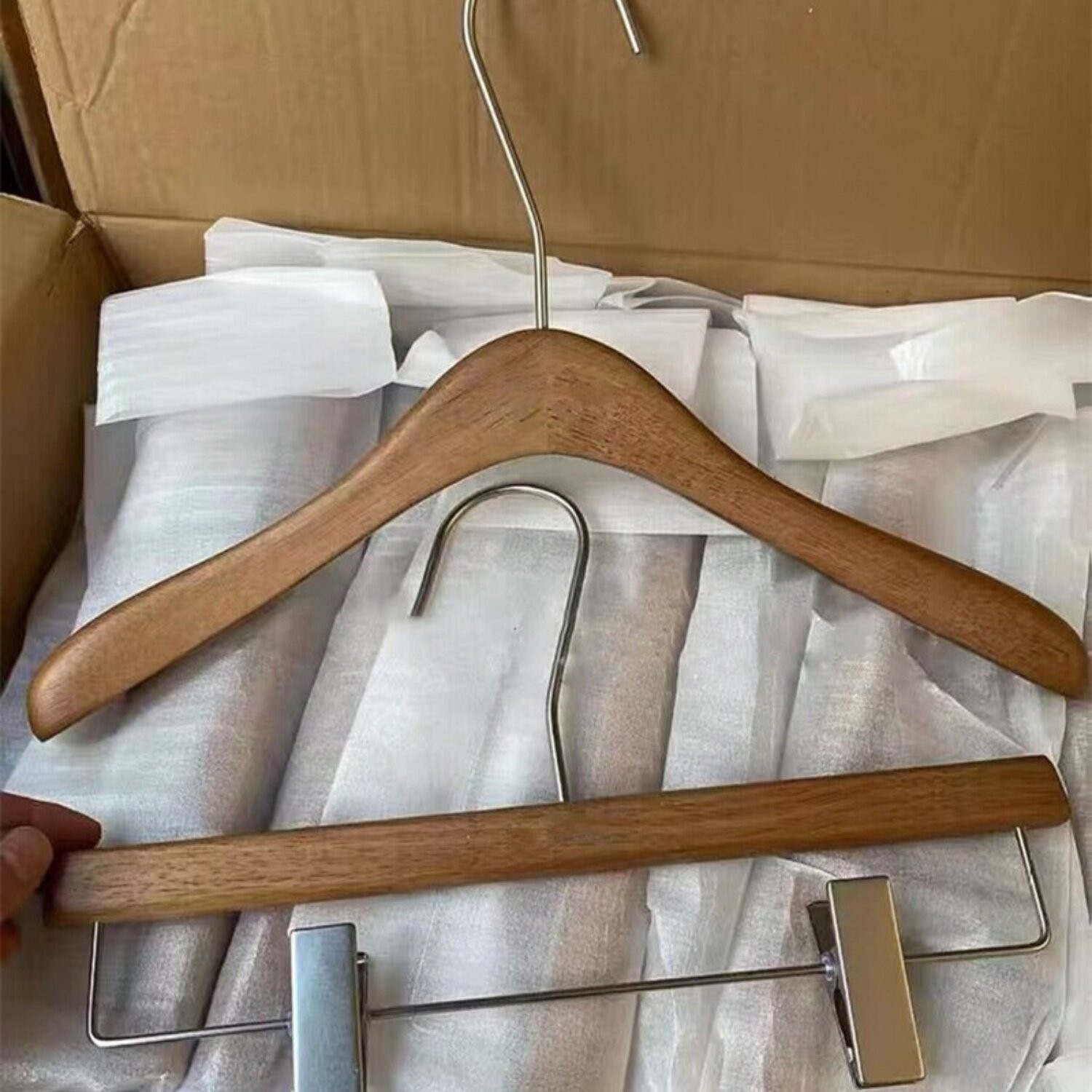logo定制服装店专用衣架裤架图片