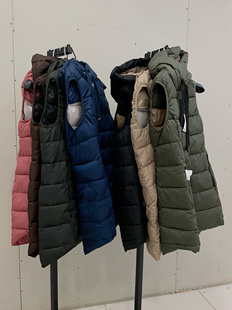 外单连帽丝棉马甲背心宽松休闲时尚气质纯通勤保暖秋冬中长不等式