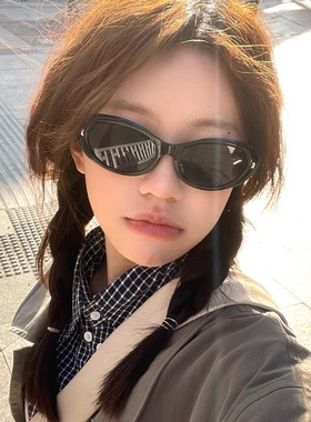 复古猫眼黑色辣妹欧美墨镜女款高级感小脸防紫外线星星网红太阳镜