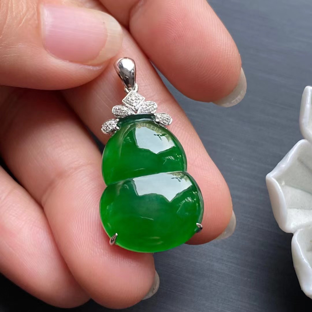 天然翡翠葫芦满色镶嵌18k金加工玉葫芦挂件吊坠戒指手链项链冰种