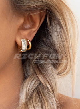 【现货】LUVAJ PAVE VERSAILLE HUGGIES新款宽边镶嵌超闪耳环耳饰