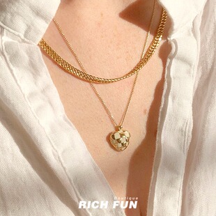 Necklace小众棋盘格拼接爱心项链吊坠 Georgia 加拿大Wolf Circus