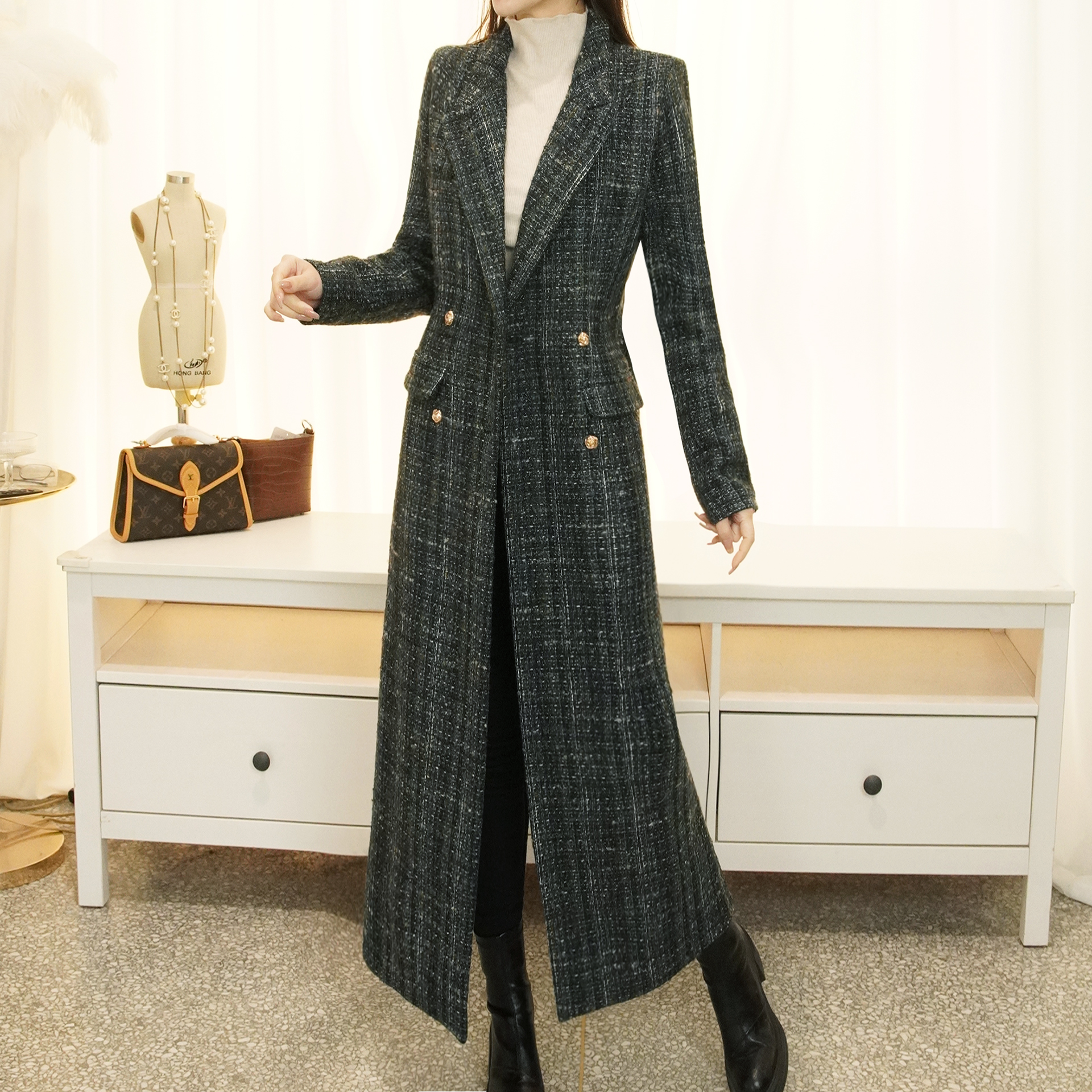 加厚绒里小香风超长毛呢大衣大码