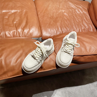 ins学生女鞋 基本款 百搭休闲板鞋 女2025春新款 厚底增高真皮小白鞋