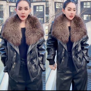 网红同款 休闲风皮衣黑色机车风防寒保暖外套潮 气质显瘦大毛领长袖