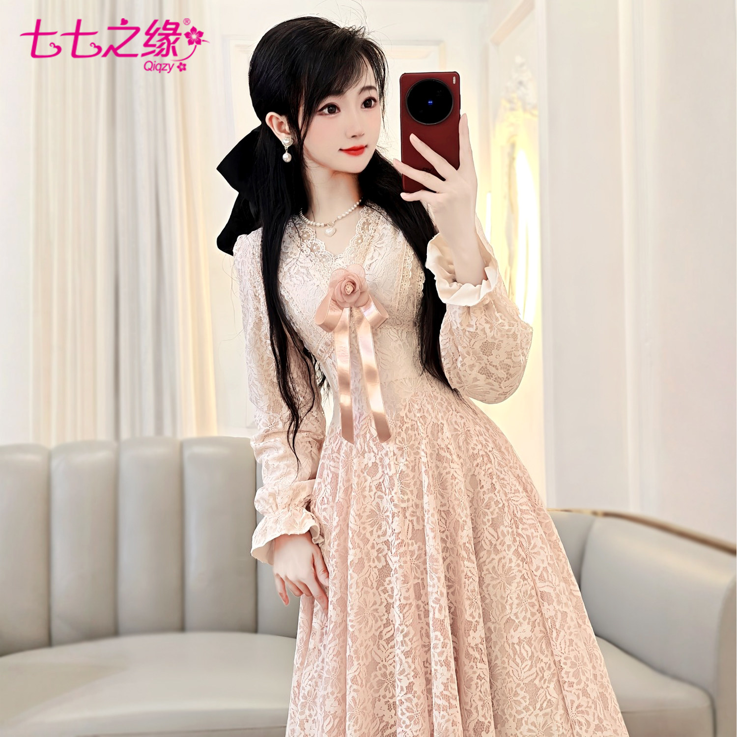 七七之缘2026法式蕾丝连衣裙女长袖V领收腰烛瘦蝴蝶结千金风长裙