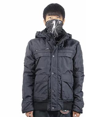 简洁黑色修身短款男士棉衣