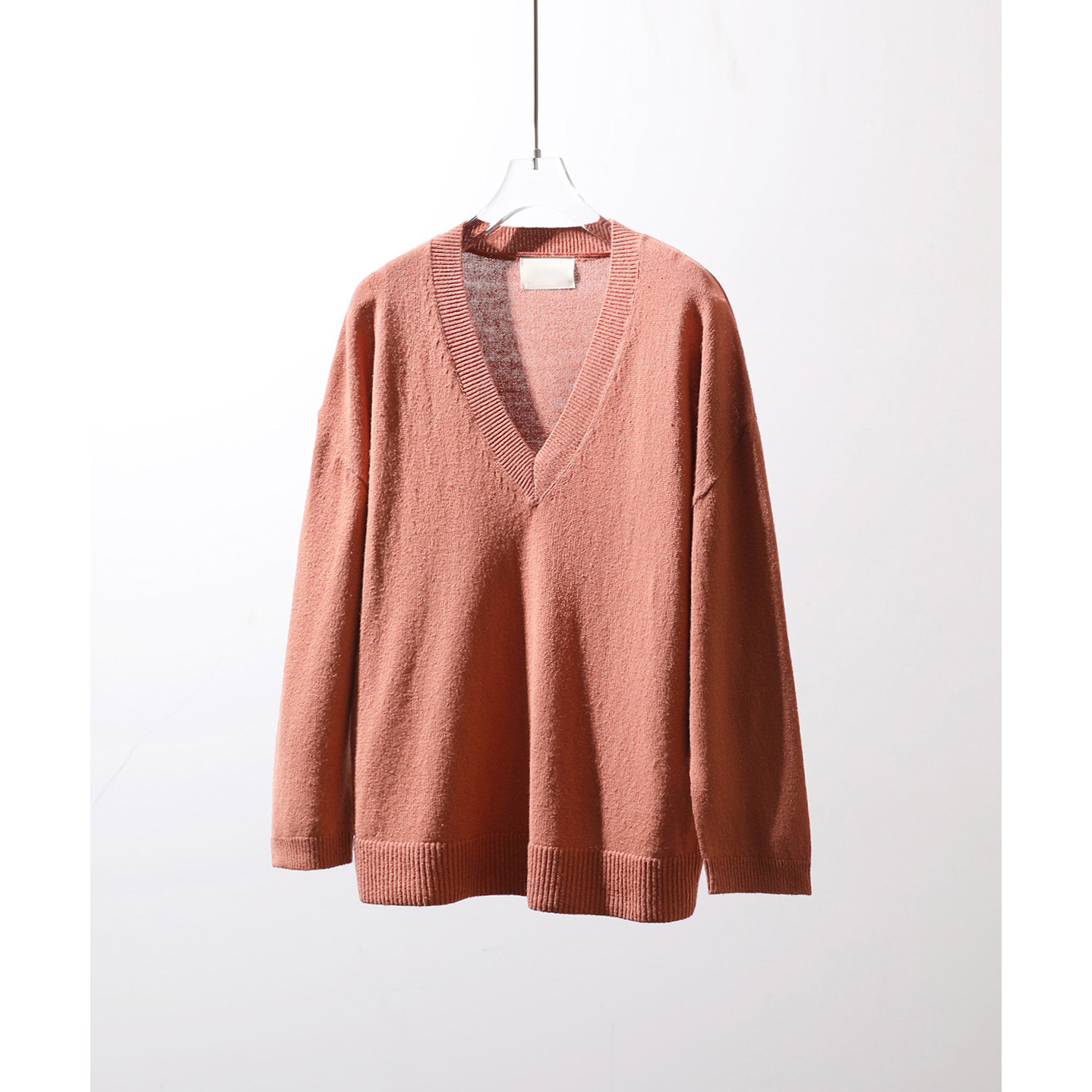 TANG TOWN 实用型时髦单品 真丝/棉 立体颗粒感干爽舒适V领针织衫