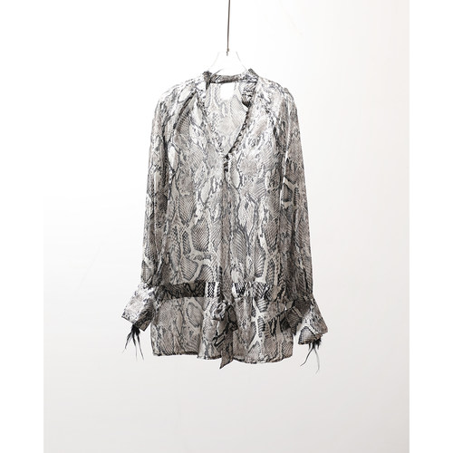 TANG TOWN 2026春夏新品 气质飘逸 蛇纹印花收腰套头真丝衬衫