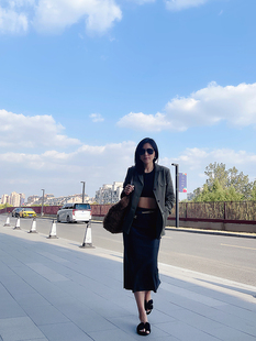 黑色弹力羊皮鱼尾包臀半裙遮肉 2024春新品 TTHL24005 TOWN TANG