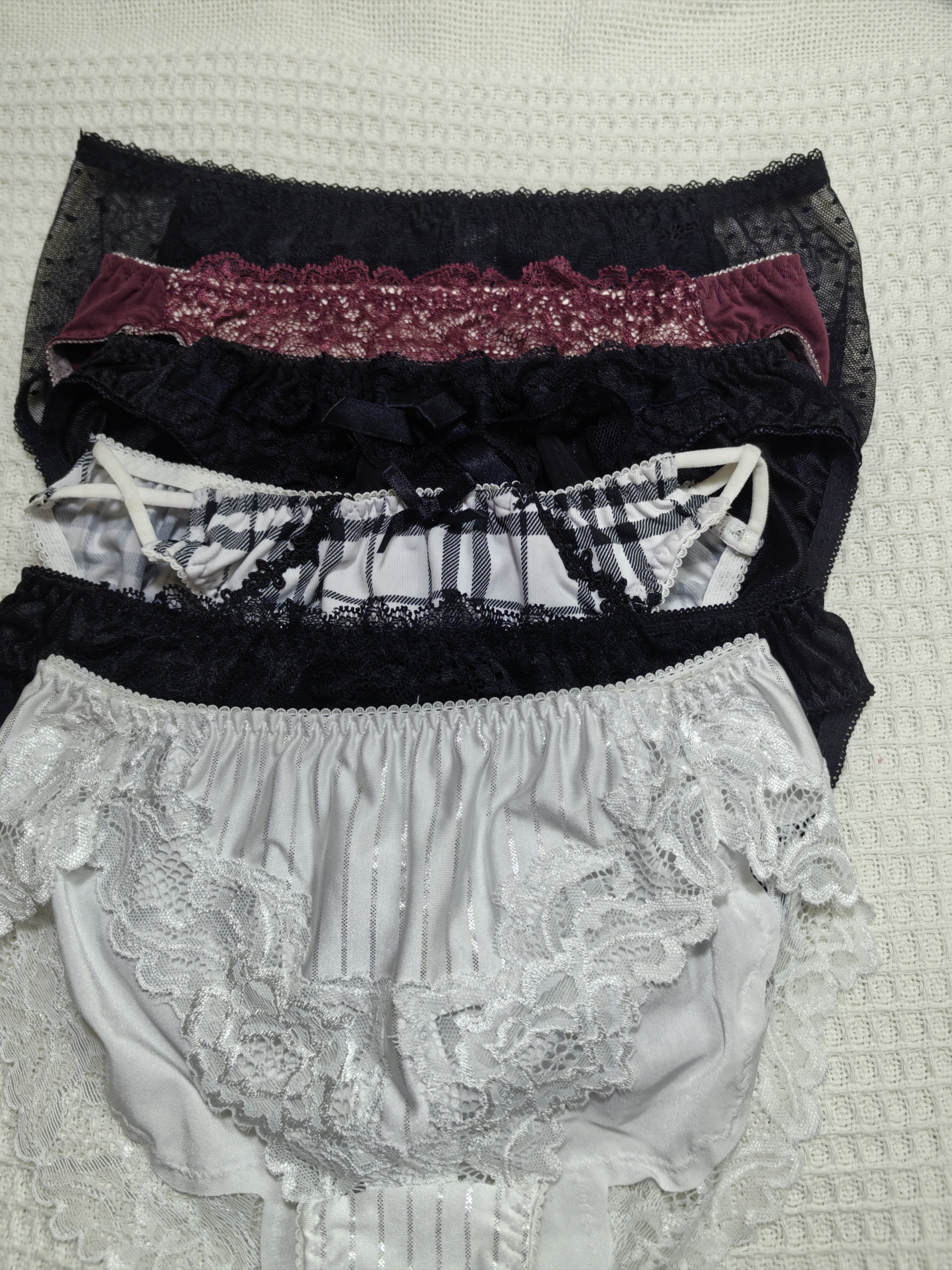 清货M码日韩欧美刺绣三角平角丁字内裤生理裤蕾丝牛奶丝棉内衣