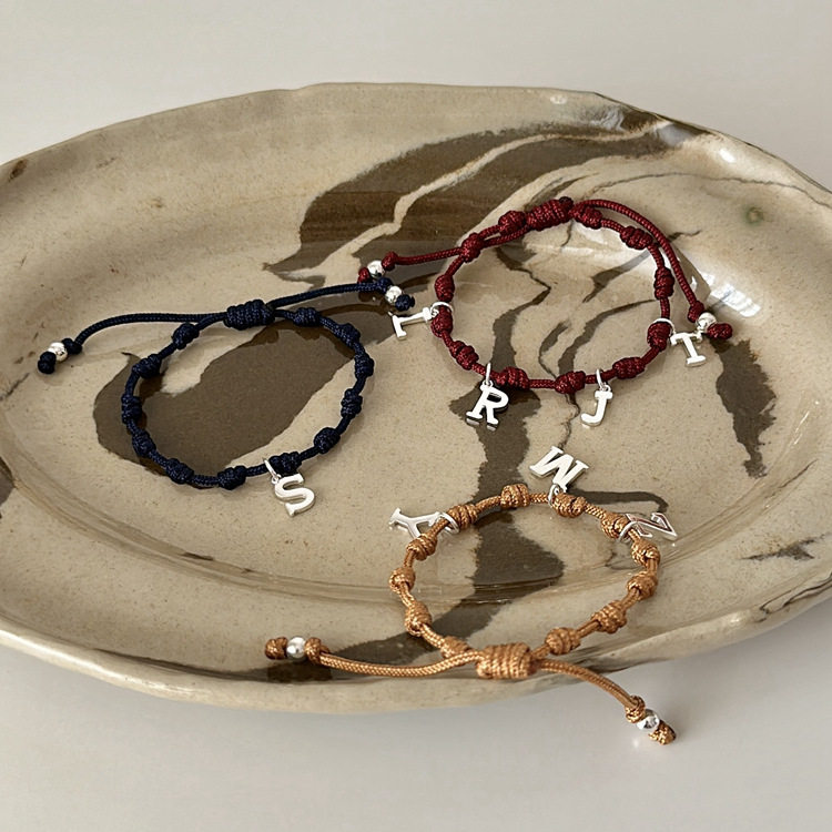 PLUS JEWELRY / 字母定制925纯银打结手绳编织手链可调节叠戴图片