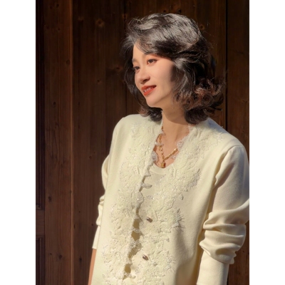 新款轻奢V领长袖宽松针织开衫女款显瘦百搭气质休闲外套