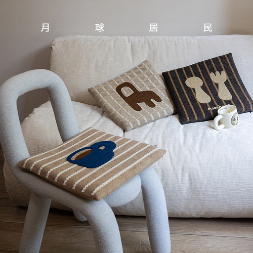 【月球居民】私人咖啡馆 原创重工刺绣方坐垫慢回弹座椅垫可拆洗