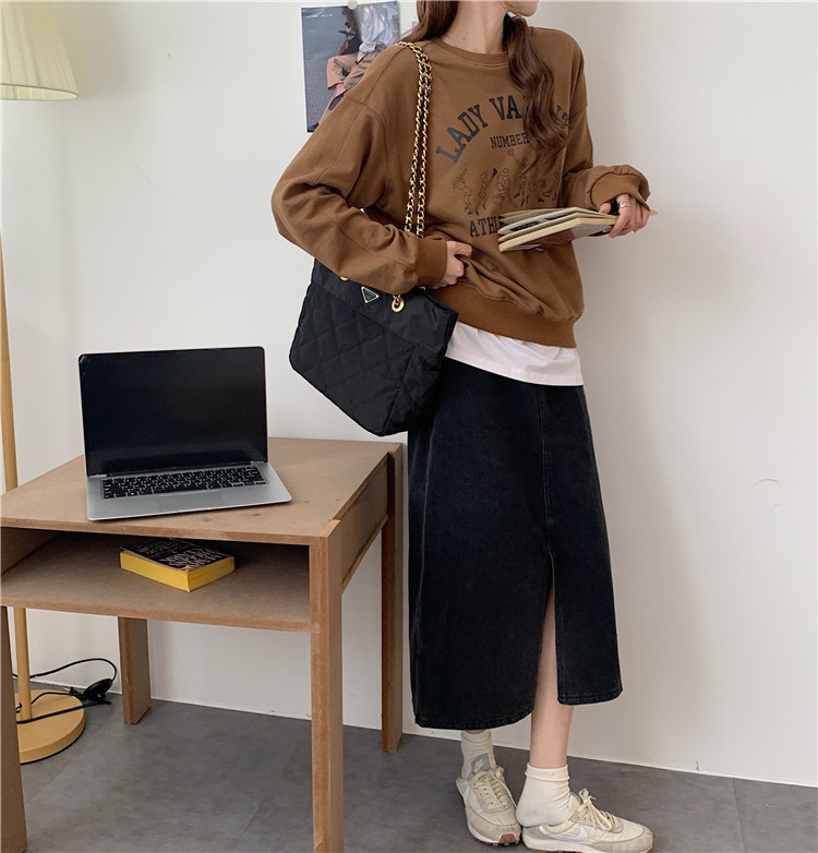 Real price loose and plush Crew Neck Sweater + Split denim skirt