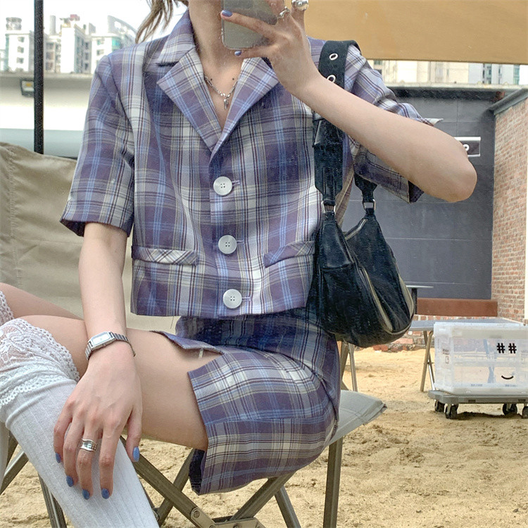 Real price Plaid suit Short Sleeve Top + plaid skirt