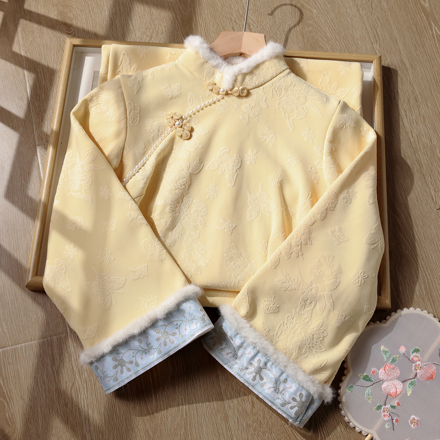 新中式鹅黄色旗袍女2025新款冬装