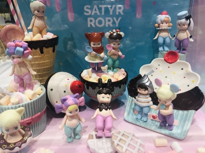 甜品泡泡玛特3寸潘神甜品现货