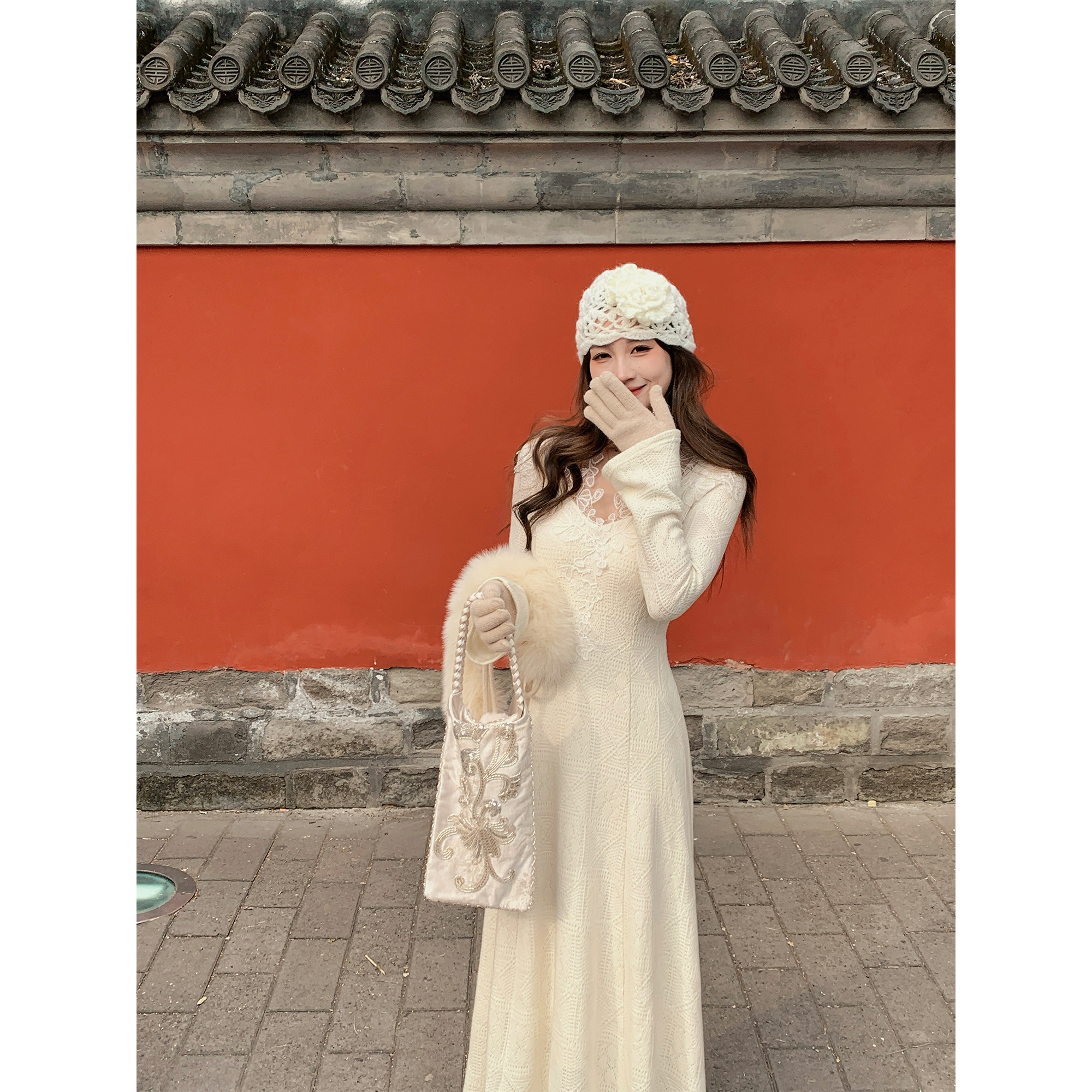 Thecoco 蕾丝刺绣针织收腰连衣裙上衣女秋冬季气质显瘦v领内搭裙