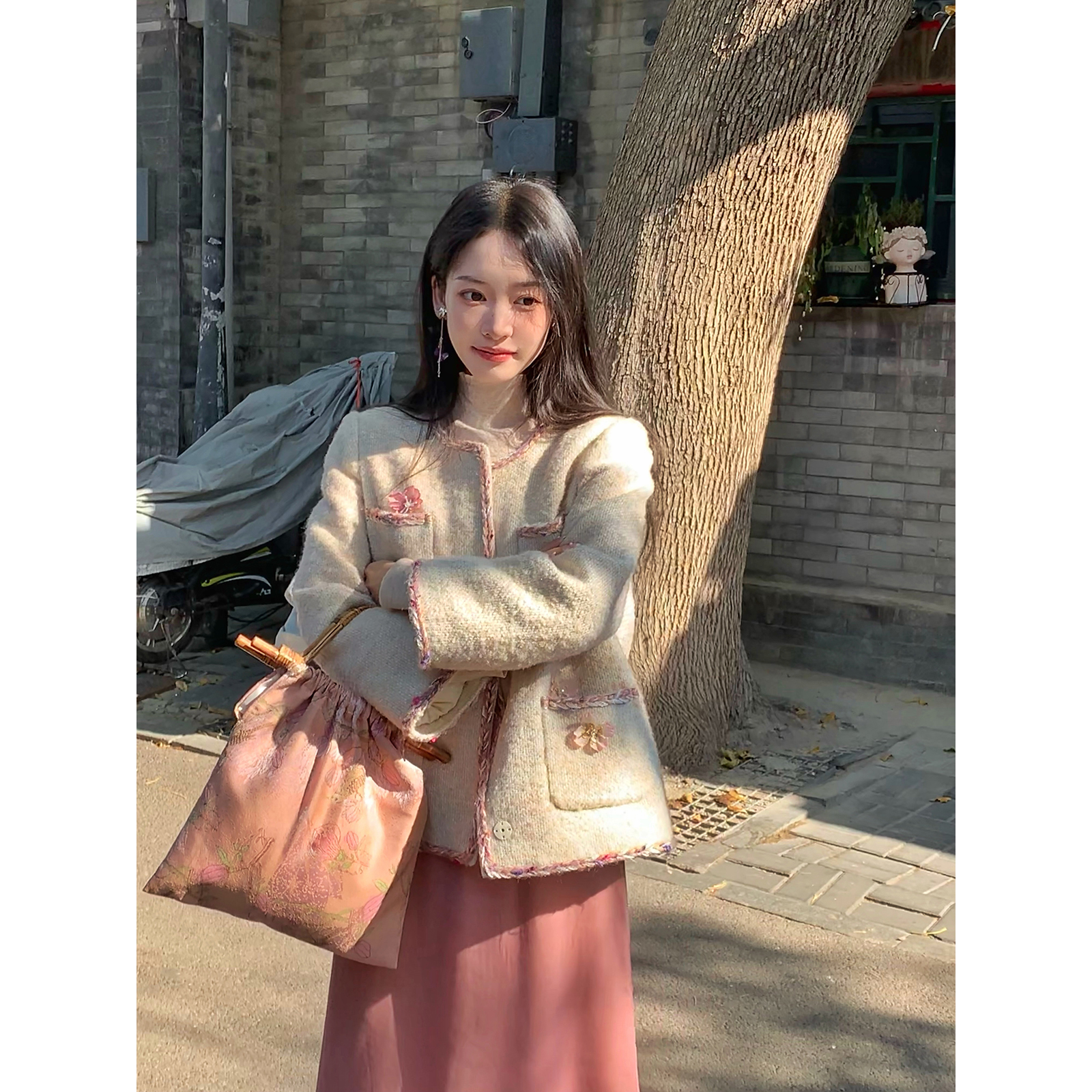 Thecoco 人间虞姬 原创小香风羽绒服套装女冬搭配半裙丝绒吊带裙