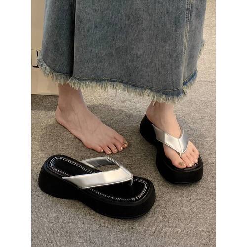 2025新款时尚休闲凉拖沙滩拖鞋女款夏外穿同款厚底夹脚人字拖