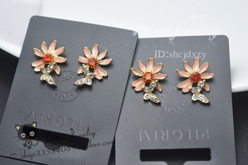 丹麦p牌pilgrim原单 仿古做旧质感 复古vintage 蝶恋花耳环 粉