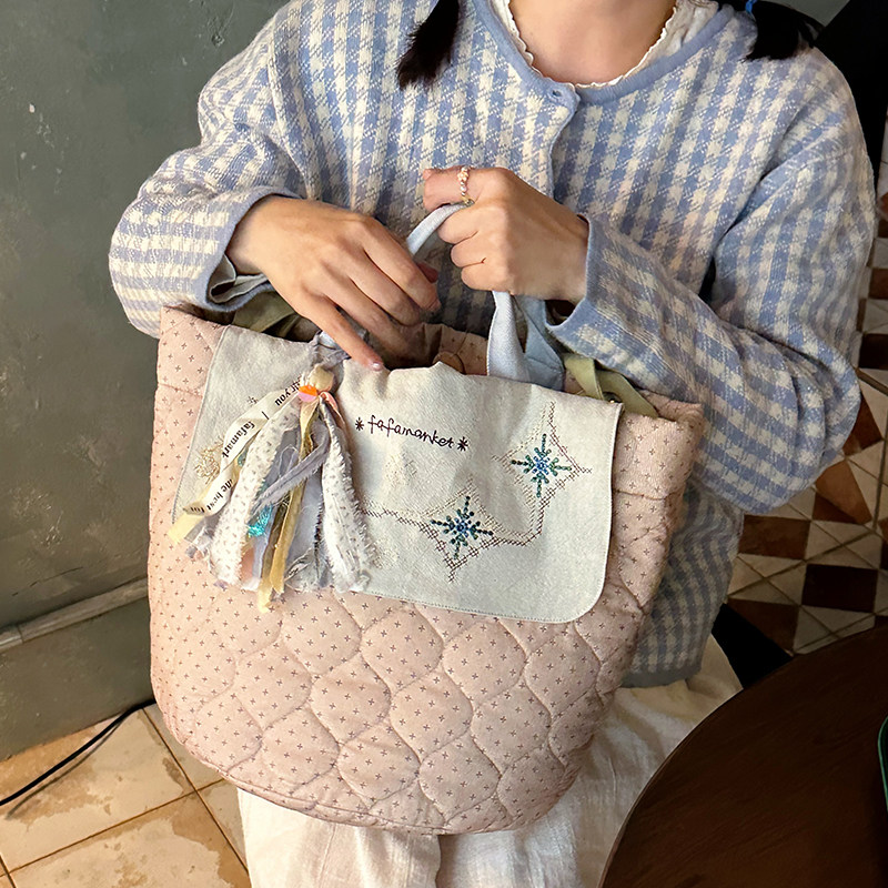 韩国ins风手提刺绣包单肩斜挎水桶包大容量妈咪包百搭手提单肩包