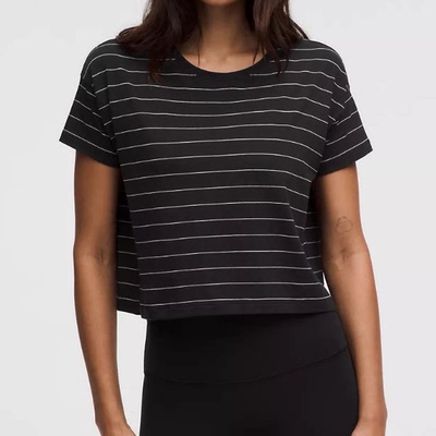 lululemon代购 Cates Tee瑜伽运动透气柔软宽松休闲短袖T恤短款女