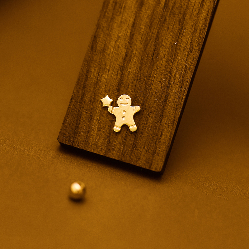 innore10K金五角星螺纹耳钉