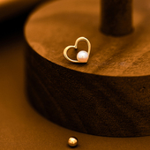 韩国时尚 10K黄金耳钉女 爱心珍珠螺纹螺丝耳饰通体K金养耳洞单只