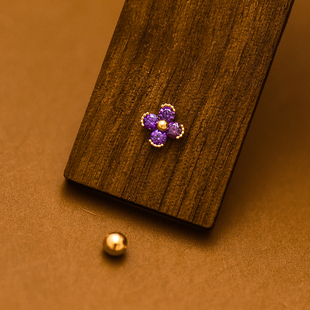 韩国时尚 镶钻小花螺纹螺丝耳饰通体K金养耳洞单只 10K黄金耳钉女