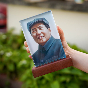 毛主席毛泽东像伟人客厅装饰画毛泽东画像办公室摆件水晶桌牌定制