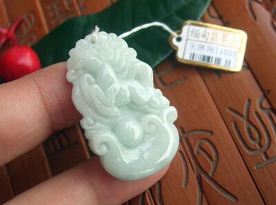 天然a货翡翠生肖马吊坠缅甸玉