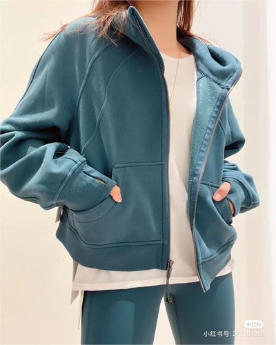 现货lululemon连帽加绒外套