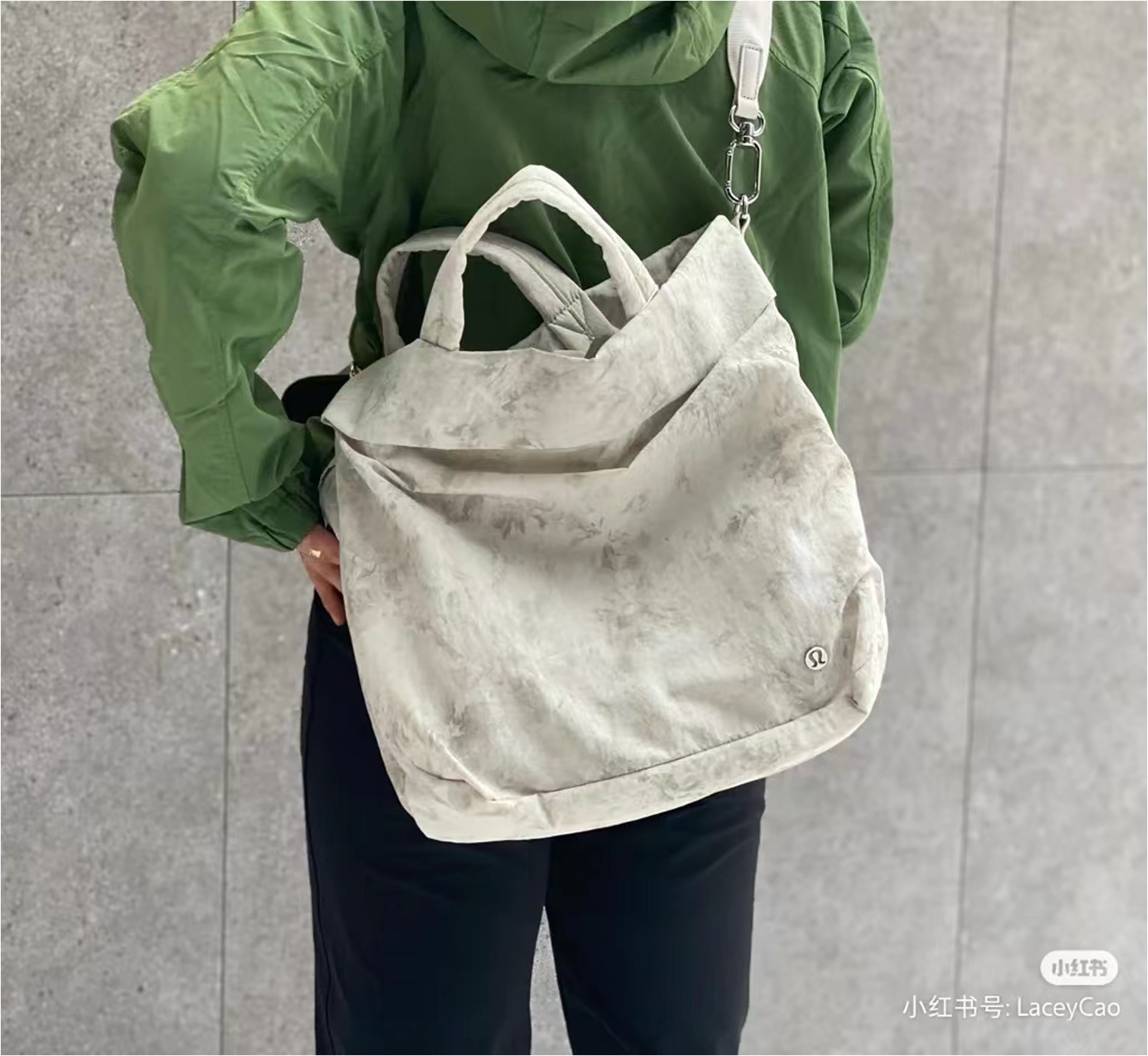 现货瑜伽斜挎包lululemonOnMy