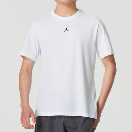 2025新款耐克男装圆领短袖T恤 AJ小LOGO纯色篮球休闲运动服FN5830