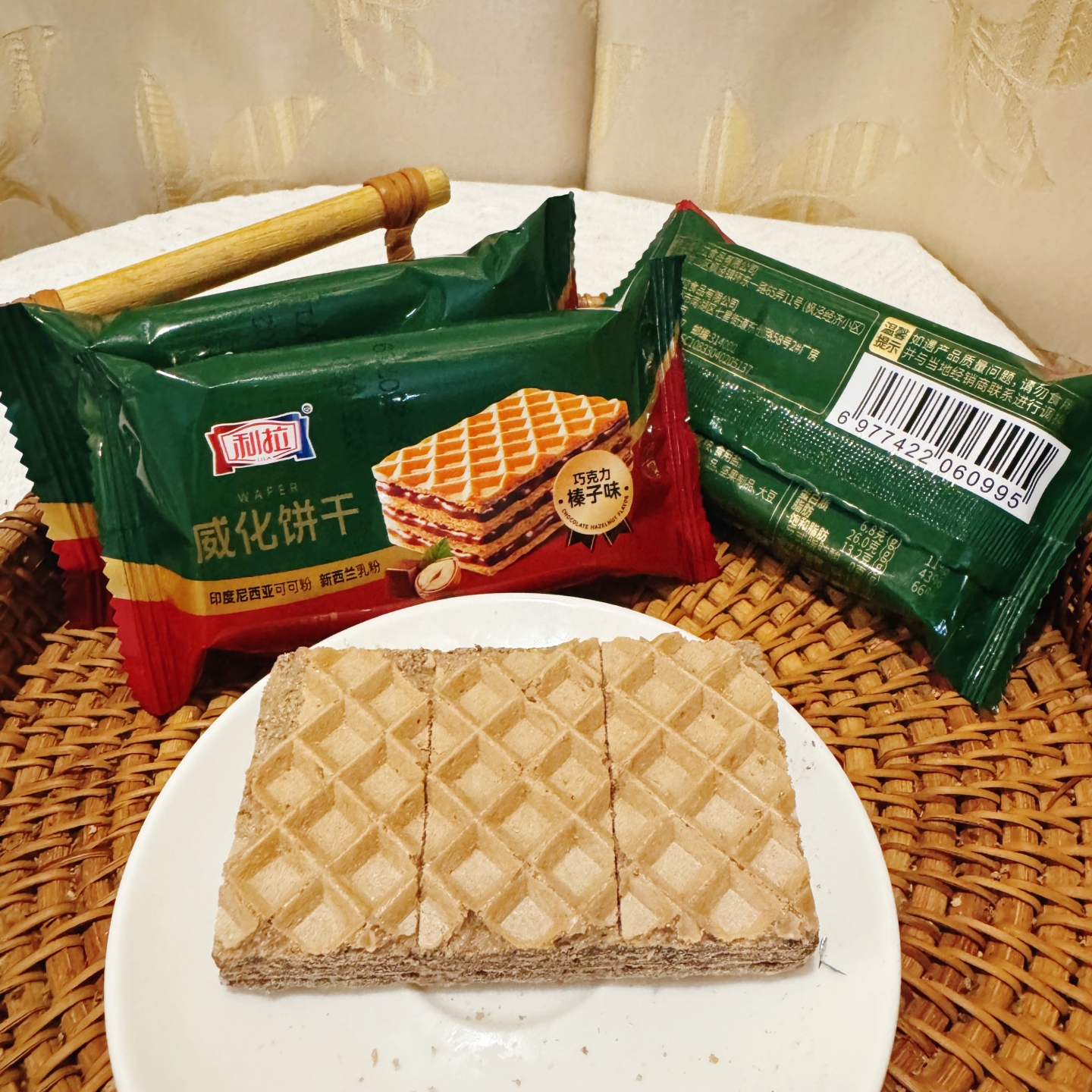 利拉威化饼干巧克力榛子味散称独立小包装巧克力夹心饼干早餐零食